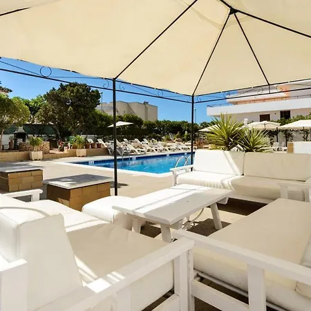 One Bedroom With Sea View Shared Pool And Furnished Balcony At